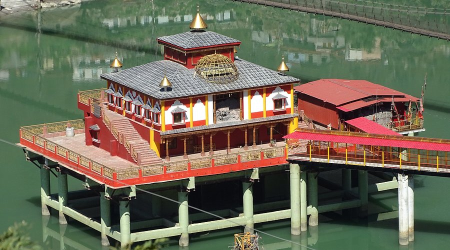 Dehradun to Srinagar Taxi Service